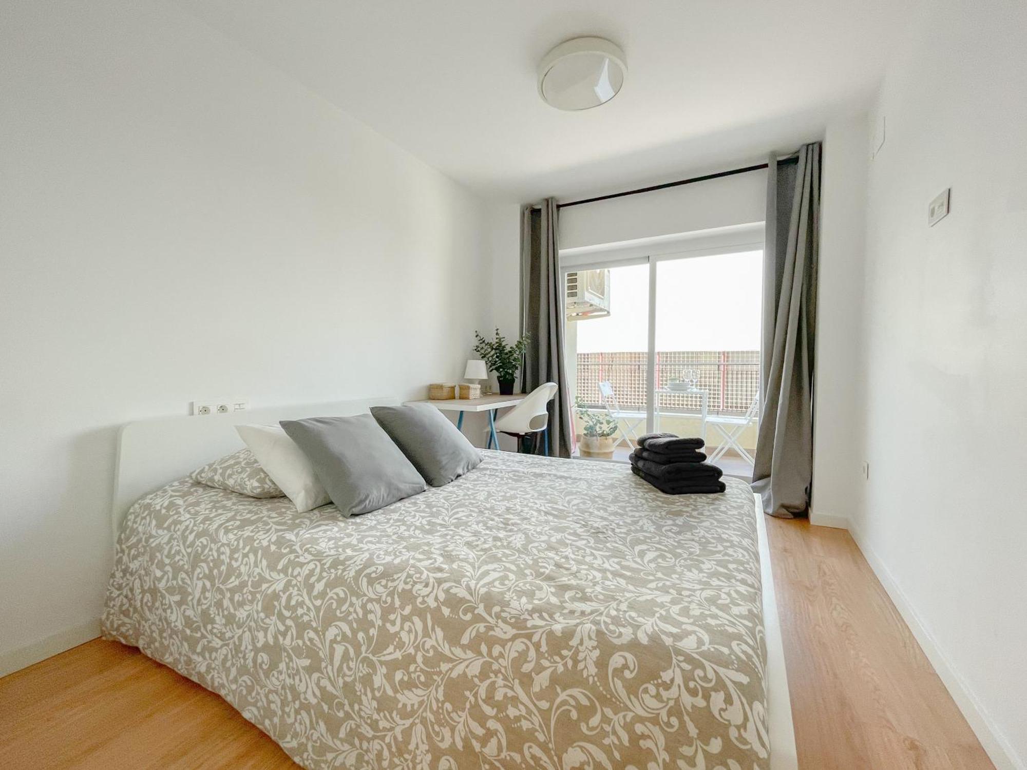 Moderno Apartamento Plz De La Merced Malaga Luaran gambar