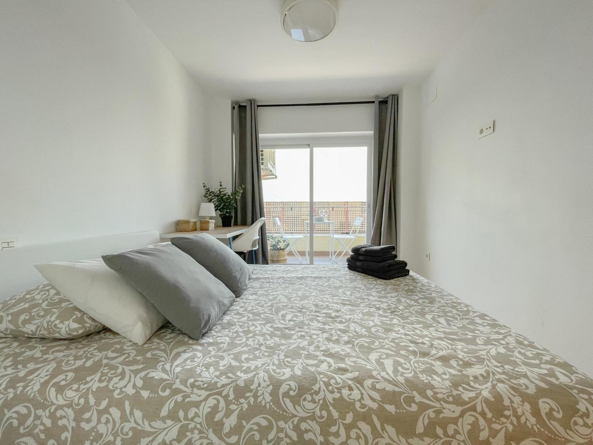 Moderno Apartamento Plz De La Merced Malaga Luaran gambar