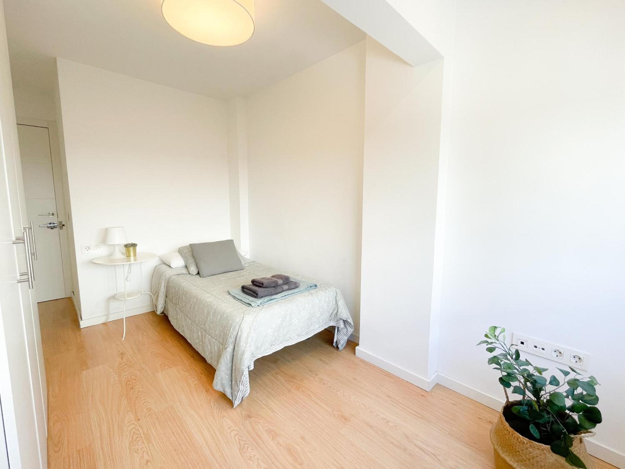 Moderno Apartamento Plz De La Merced Malaga Luaran gambar