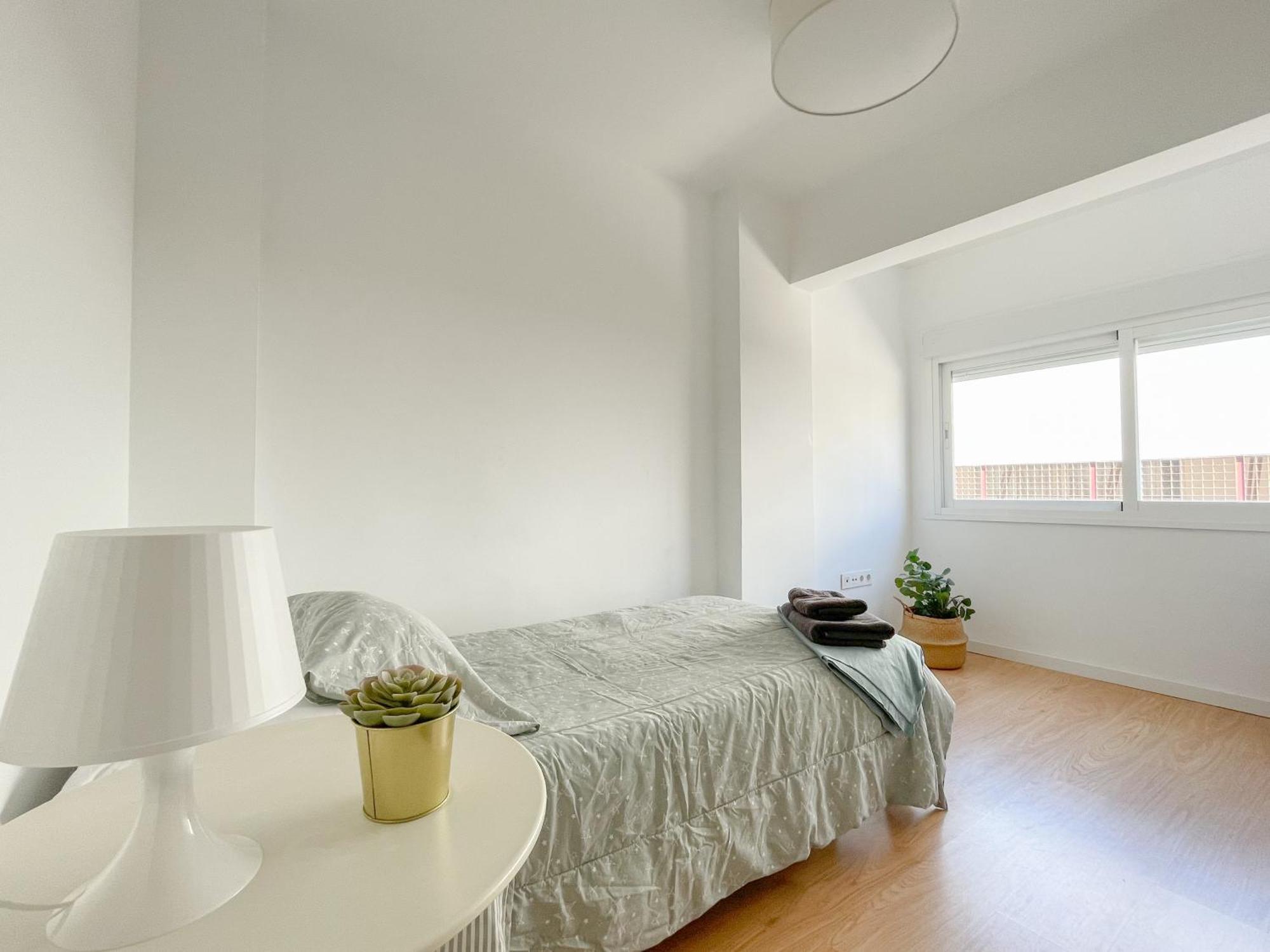 Moderno Apartamento Plz De La Merced Malaga Luaran gambar