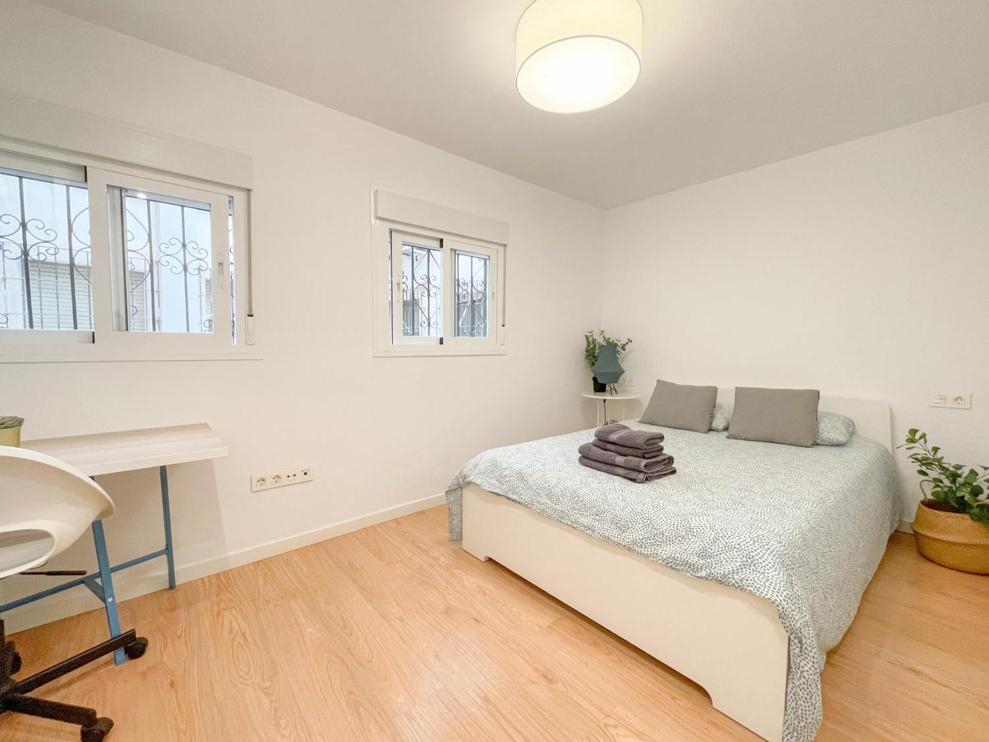 Moderno Apartamento Plz De La Merced Malaga Luaran gambar