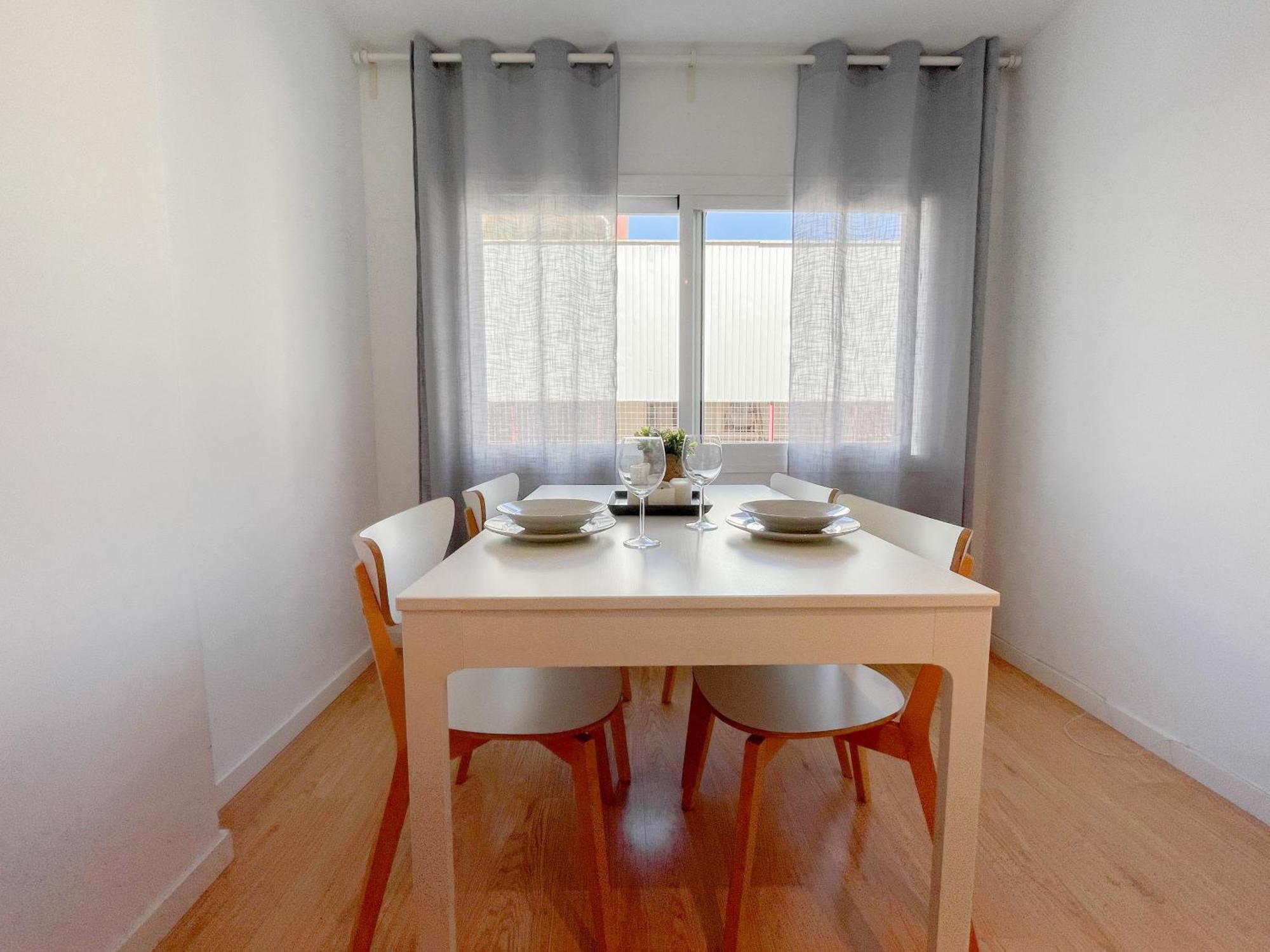Moderno Apartamento Plz De La Merced Malaga Luaran gambar