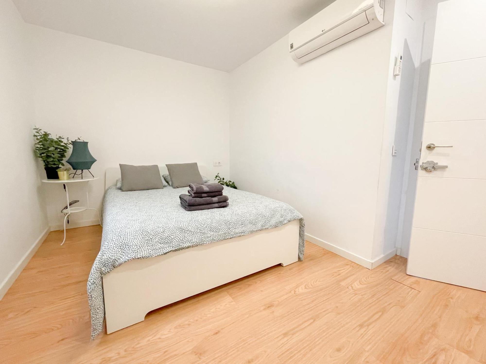 Moderno Apartamento Plz De La Merced Malaga Luaran gambar