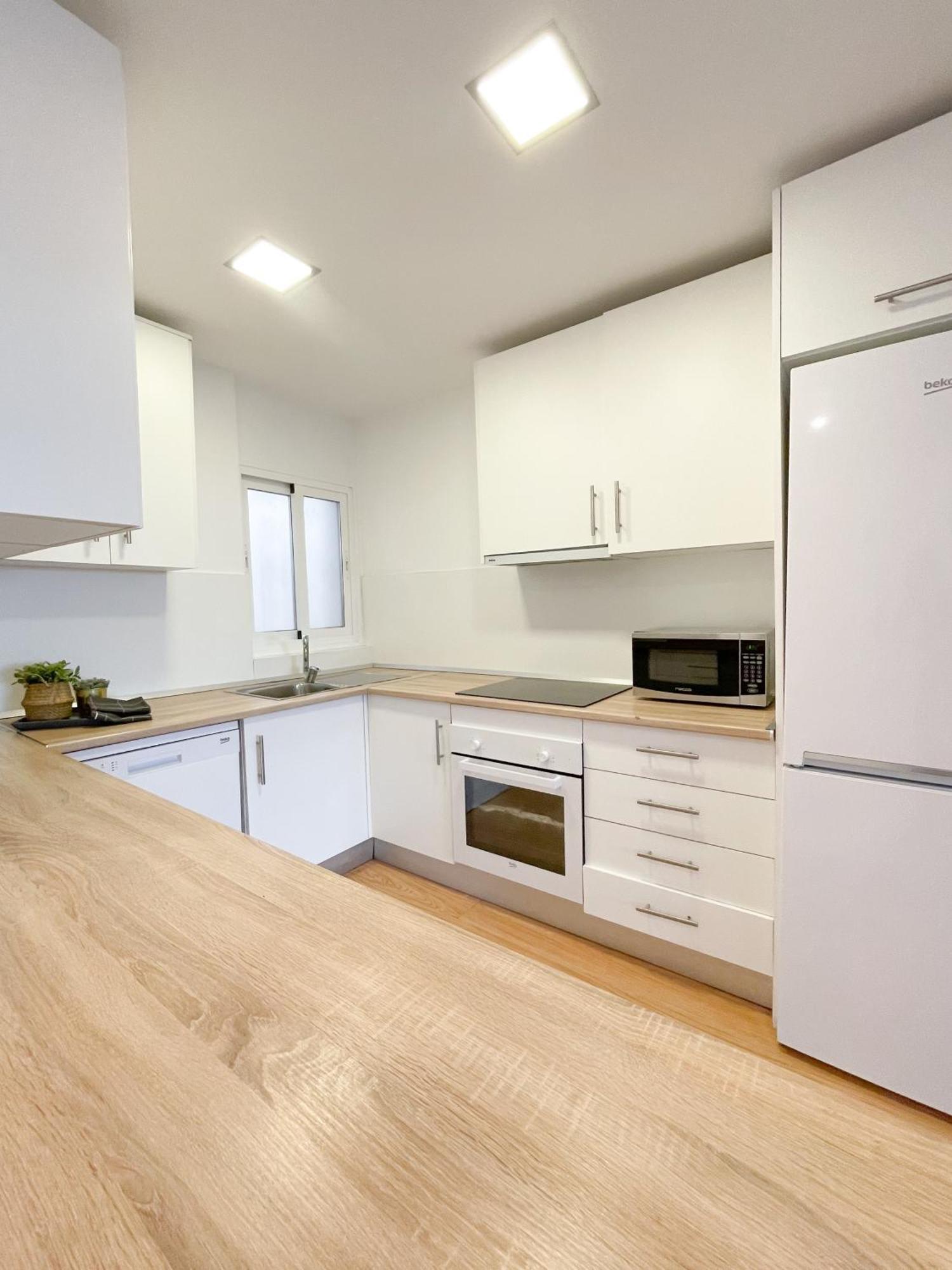 Moderno Apartamento Plz De La Merced Malaga Luaran gambar